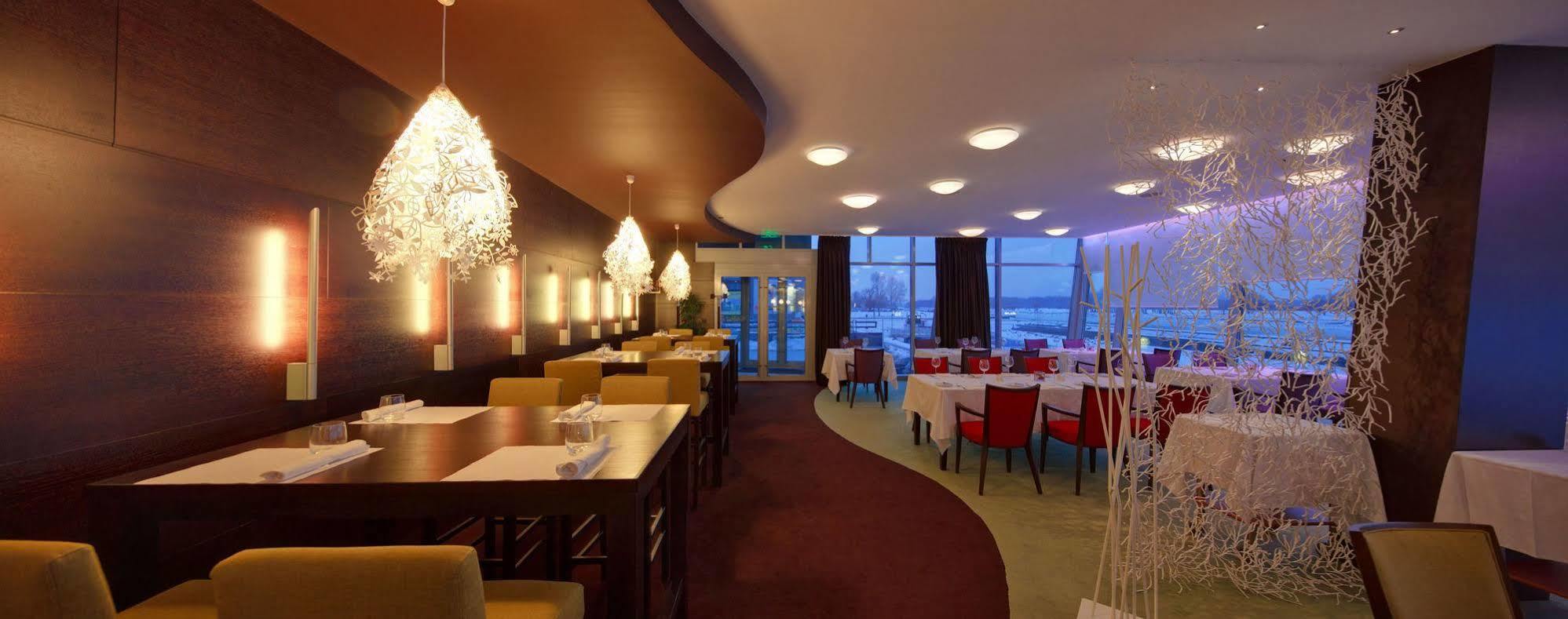 Hotel オシエク エクステリア 写真